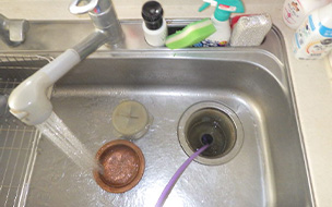 キッチンシンク配管洗浄の写真